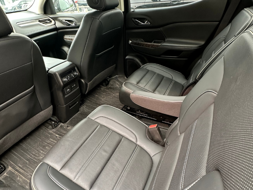 SUV